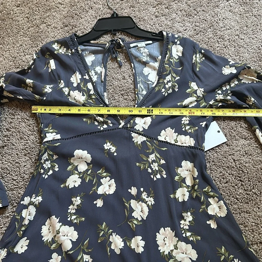 O'Neill Navy Floral Long-Sleeve V-Neck Dress - Picture 13 of 13